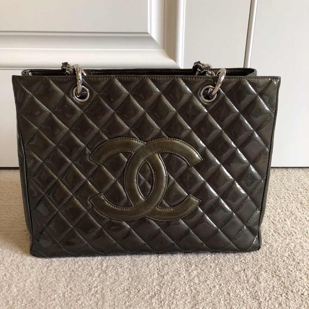 Chanel Dark Green Patent Leather Handbag
